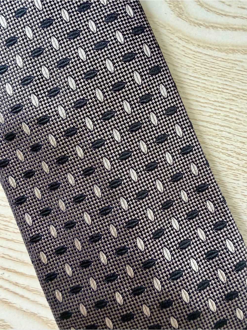 FRATELLI MODA Men's Taupe Patterned Tie - Classic Professional Style